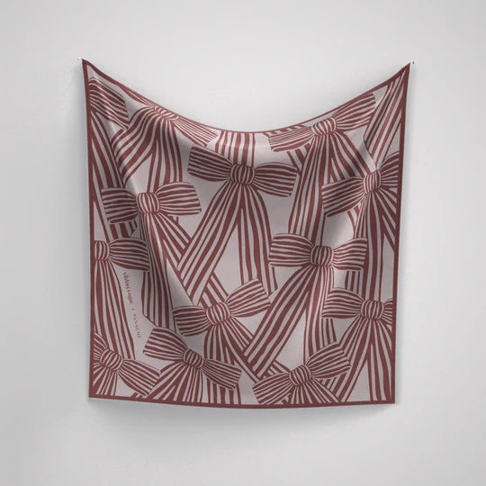 Pinstripe-Bow Pépa Pink + Wine