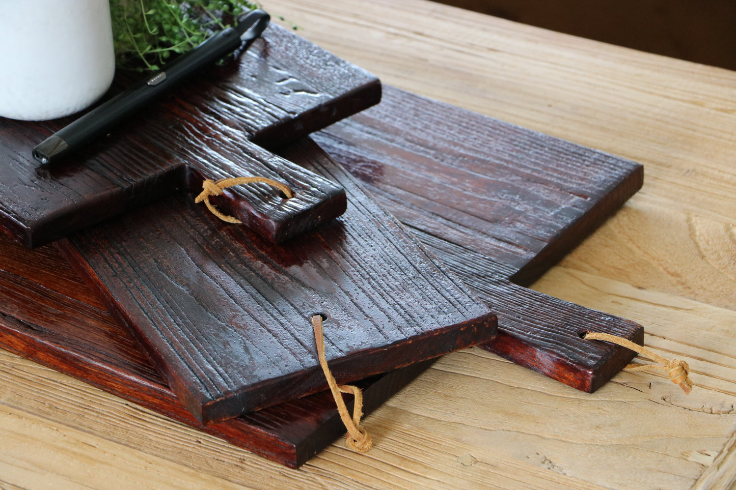 45cm Wooden Rectangle Serving Board - Dark Elm with Handle
